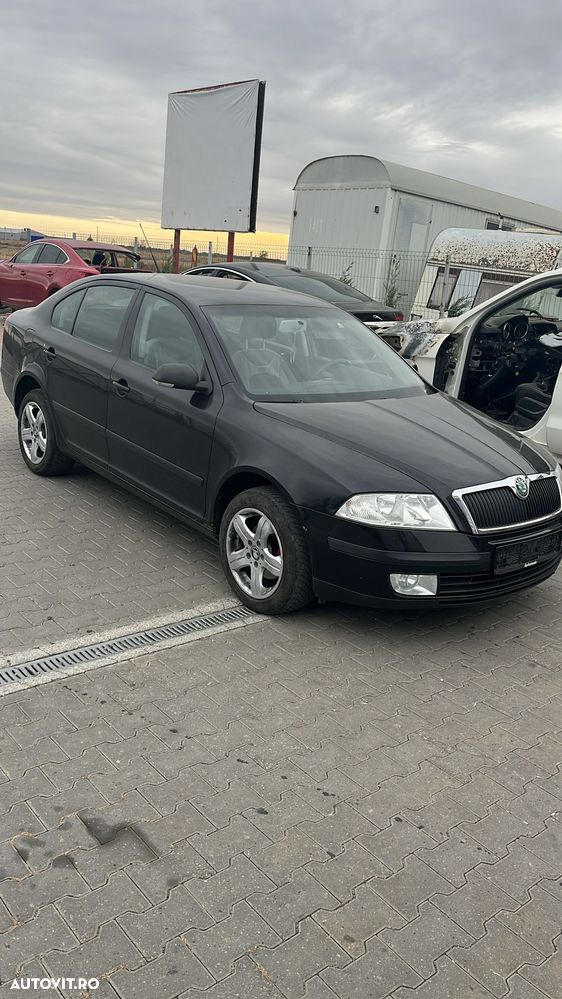 Dezmembram Skoda Octavia 2 1.6 MPI din 2008 - 2