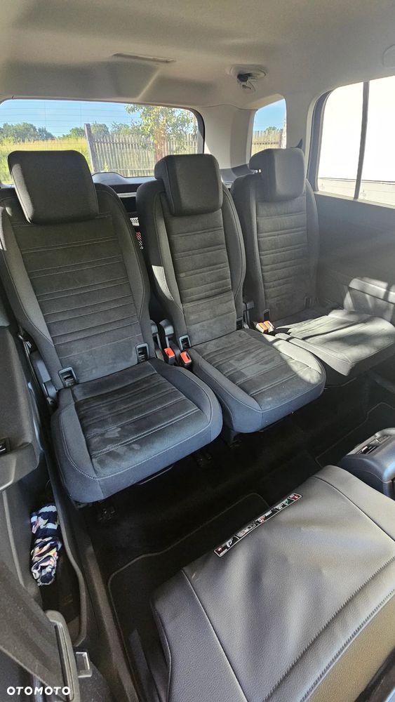 Volkswagen Touran 2.0 TDI BMT Comfortline - 10