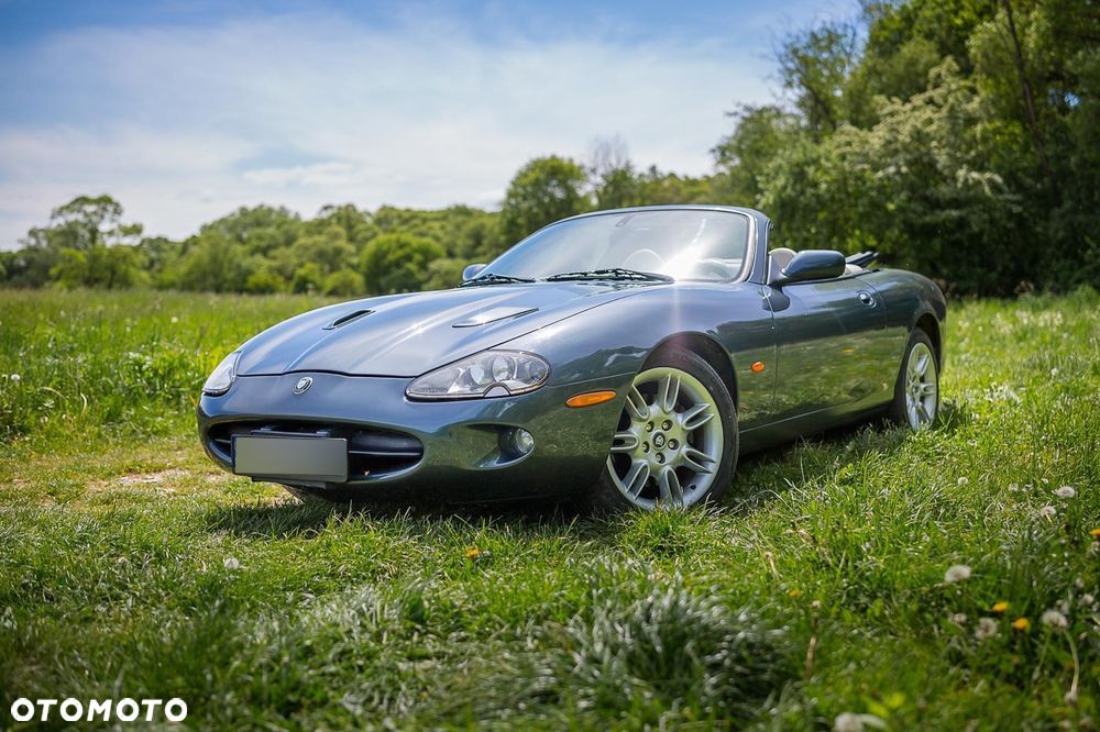 Jaguar XK8 - 9