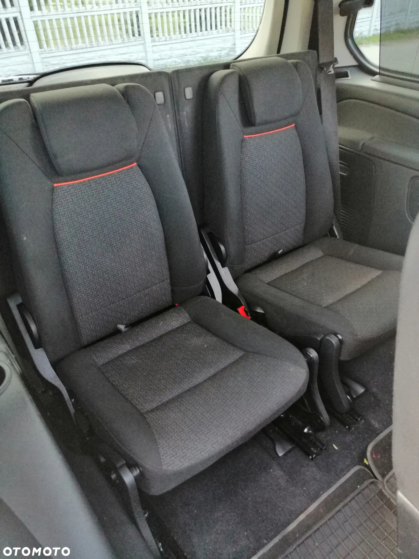 Ford Galaxy - 10