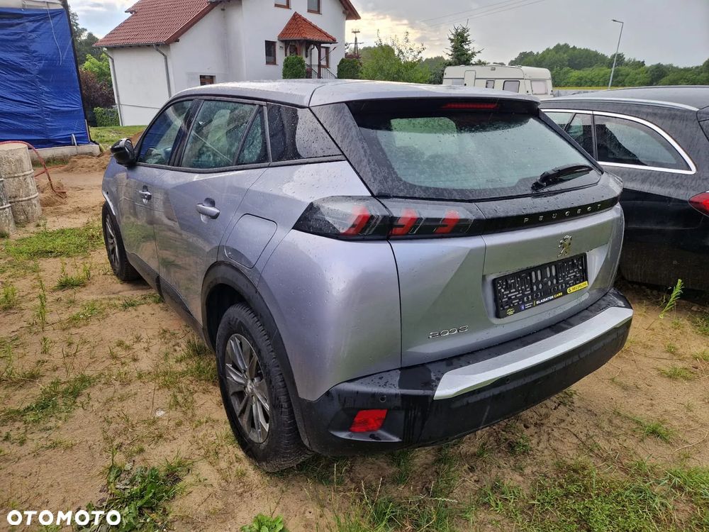 Peugeot 2008 PureTech 100 Allure S&S BVM6 - 2