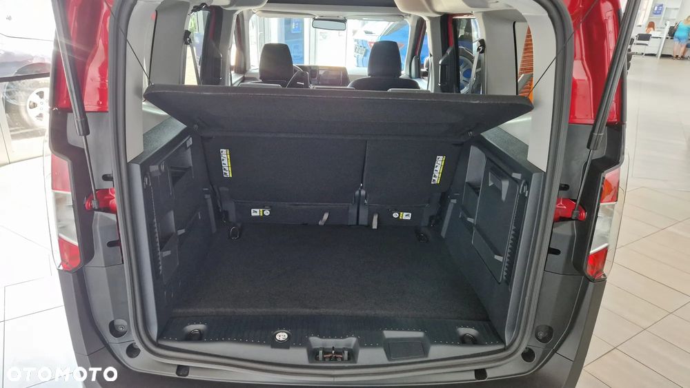 Ford Tourneo Courier 1.0 EcoBoost Titanium - 23