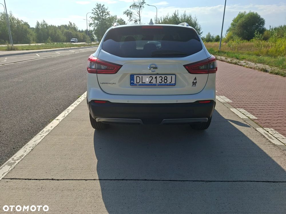Nissan Qashqai 1.2 DIG-T Tekna EU6 - 7