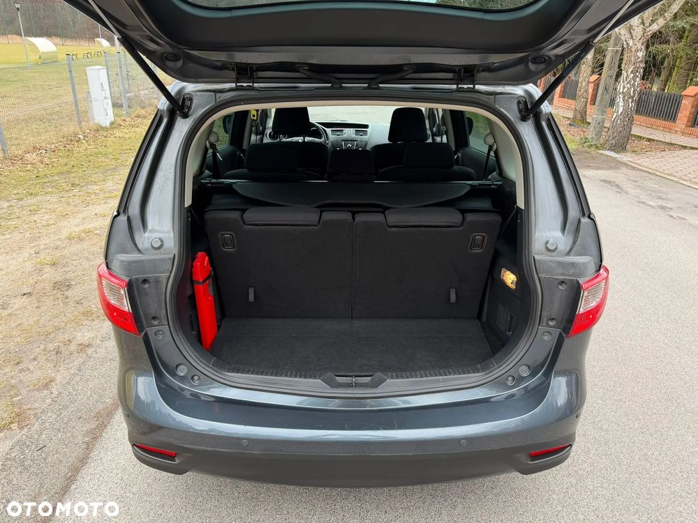 Mazda 5 - 13
