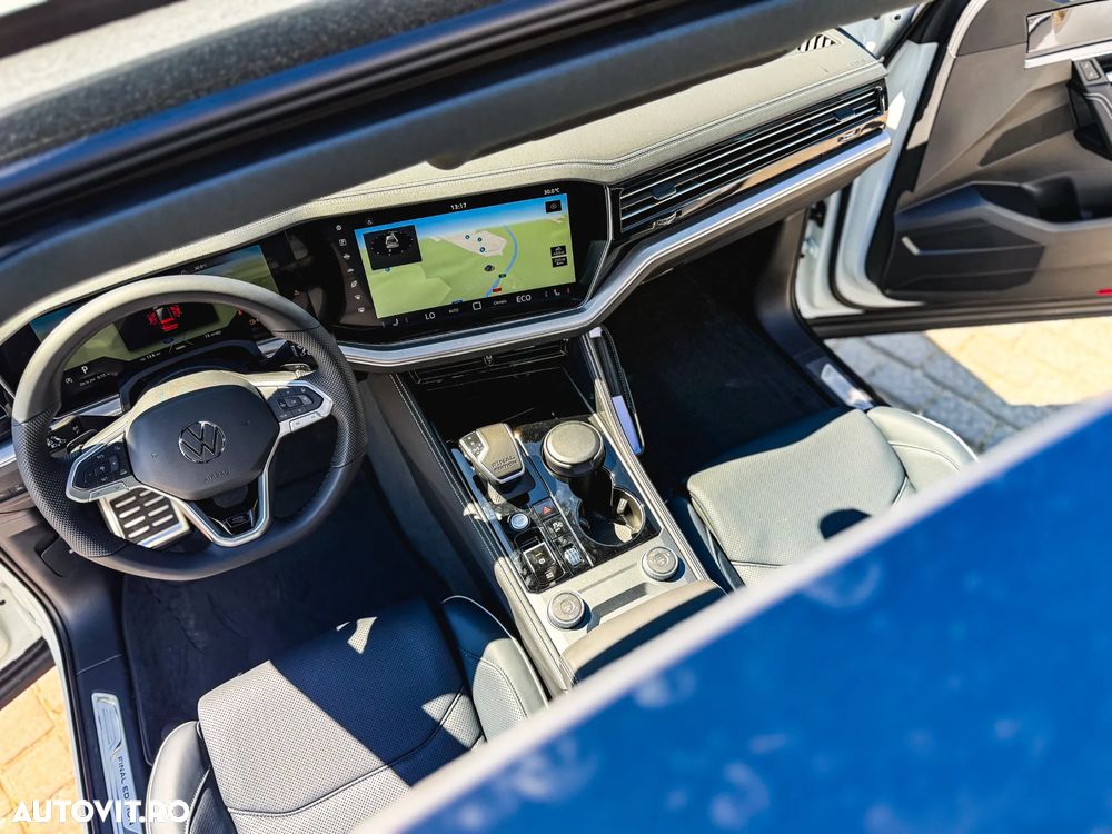 Volkswagen Touareg V6 TDI 4MOTION R-Line - 9