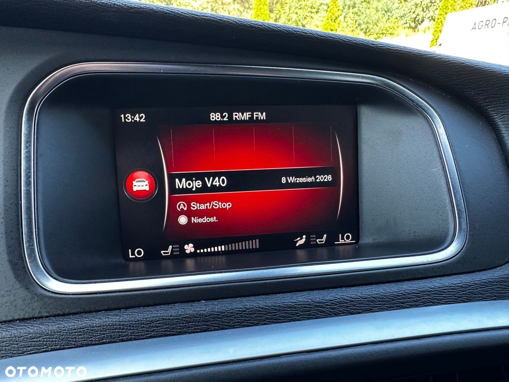 Volvo V40 D3 Geartronic RDesign - 32