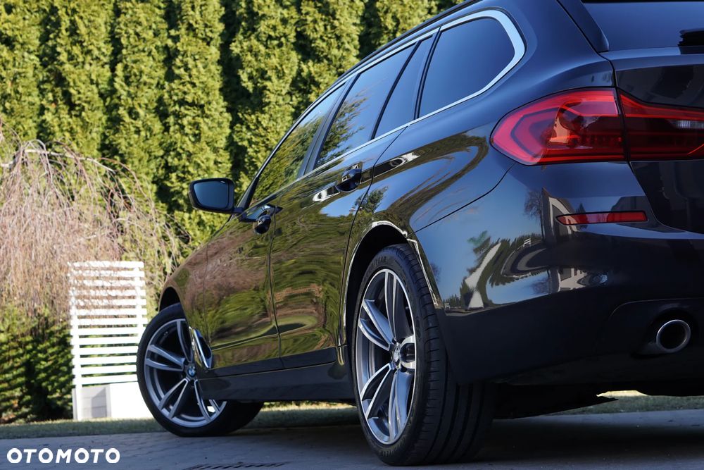 BMW Seria 5 - 28