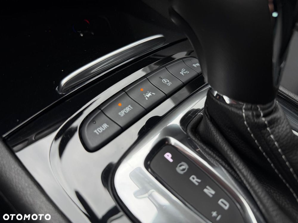 Opel Insignia 2.0 BiTurbo D 4x4 Automatik GSI - 24