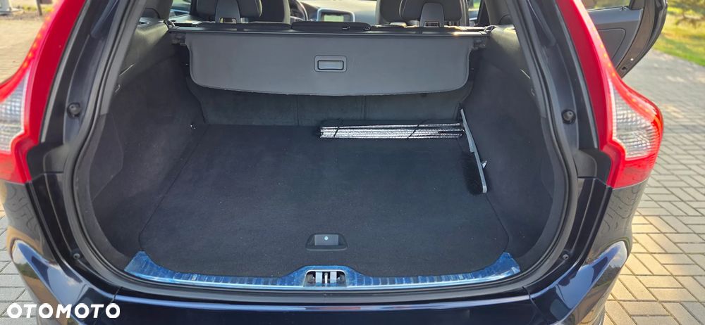 Volvo XC 60 D4 Geartronic Momentum - 21