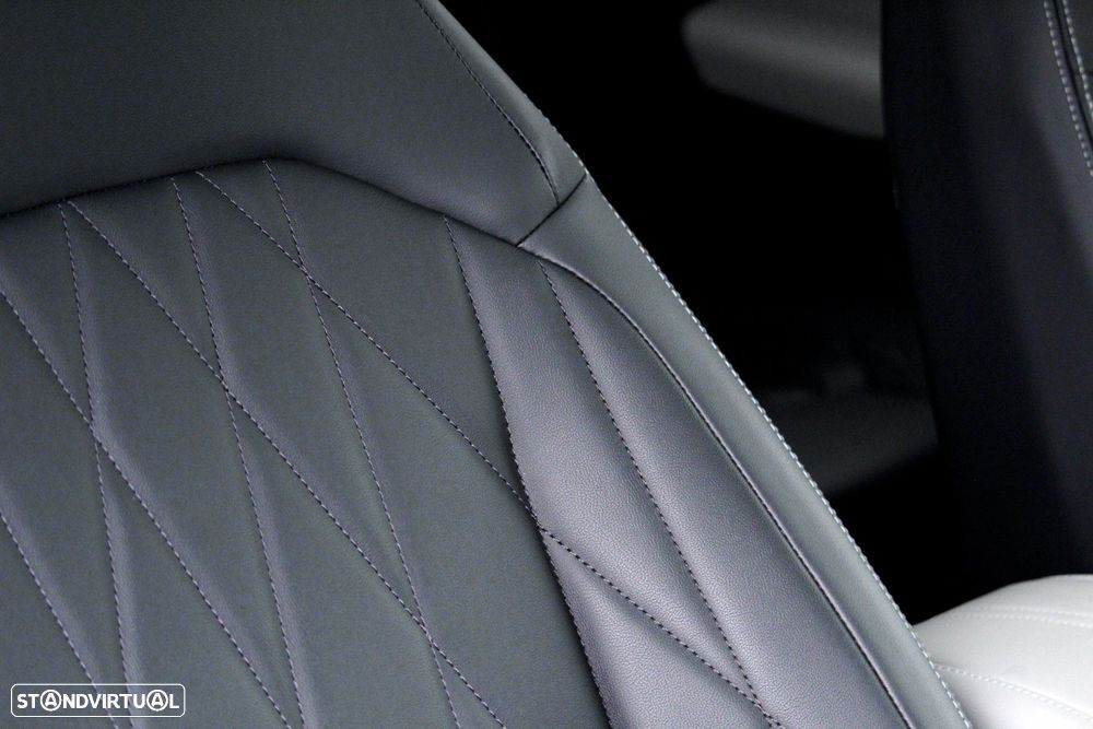 Ford Explorer 77 kWh Premium - 16