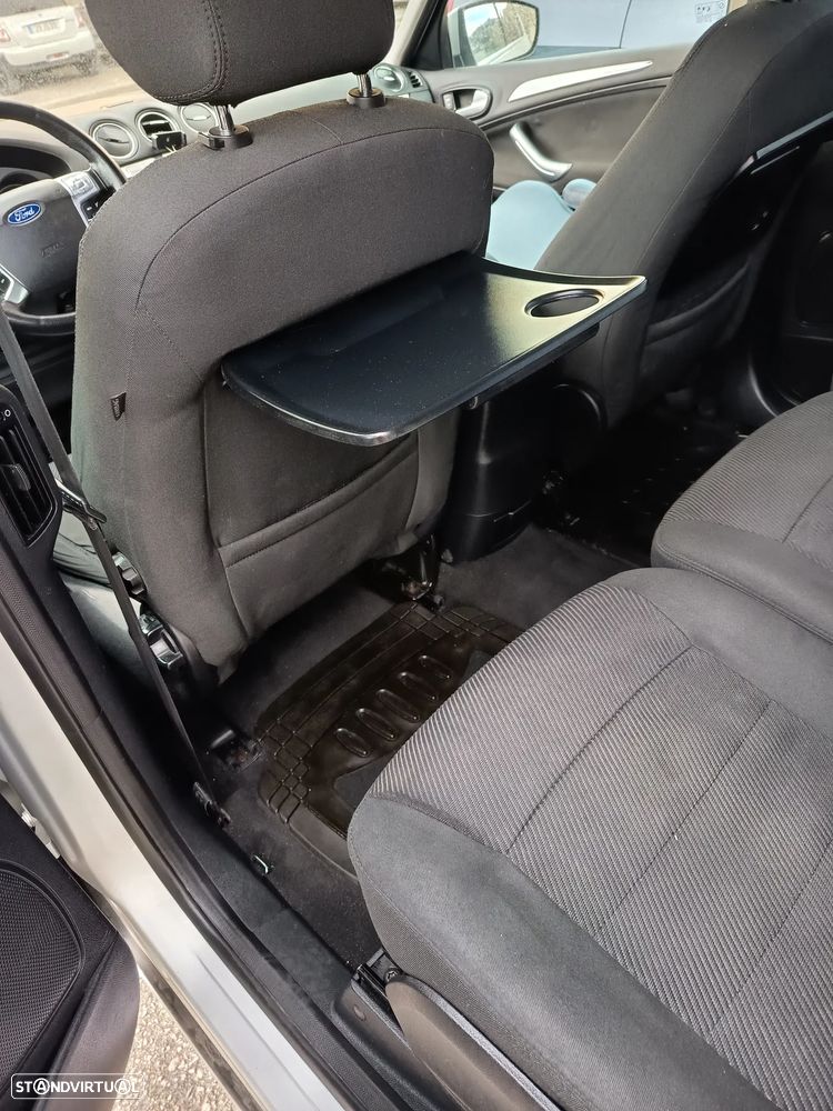 Ford S-Max 2.0 TDCi DPF Trend - 19