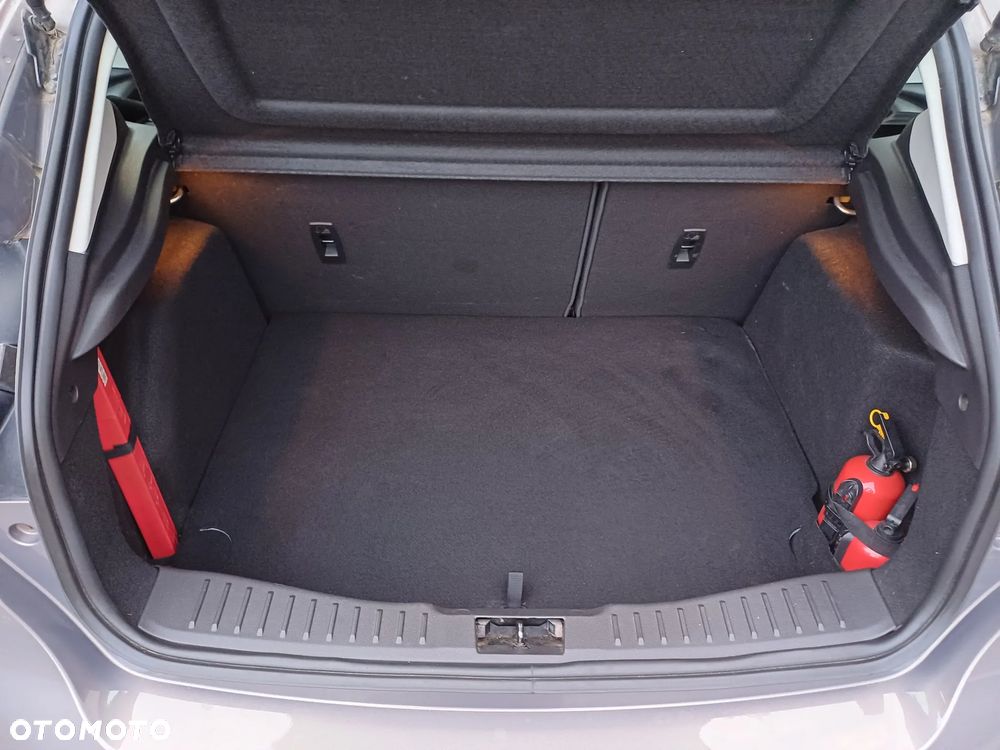 Ford Focus 1.6 Trend - 16