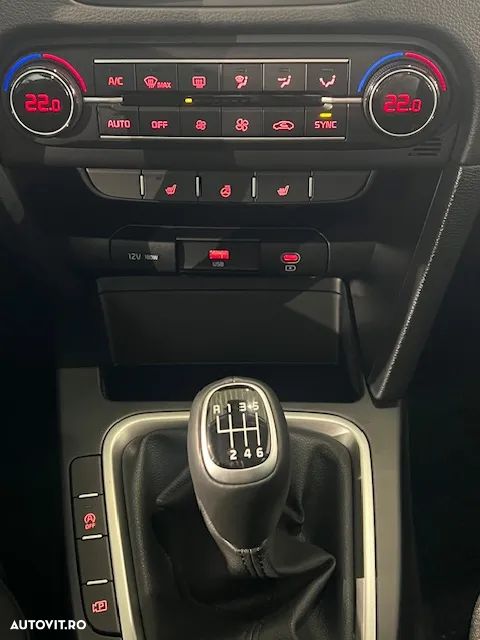 Kia Ceed 1.5 T-GDI 6MT Best - 11