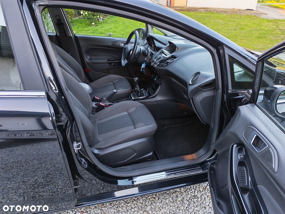 Ford Fiesta 1.0 EcoBoost Titanium - 11