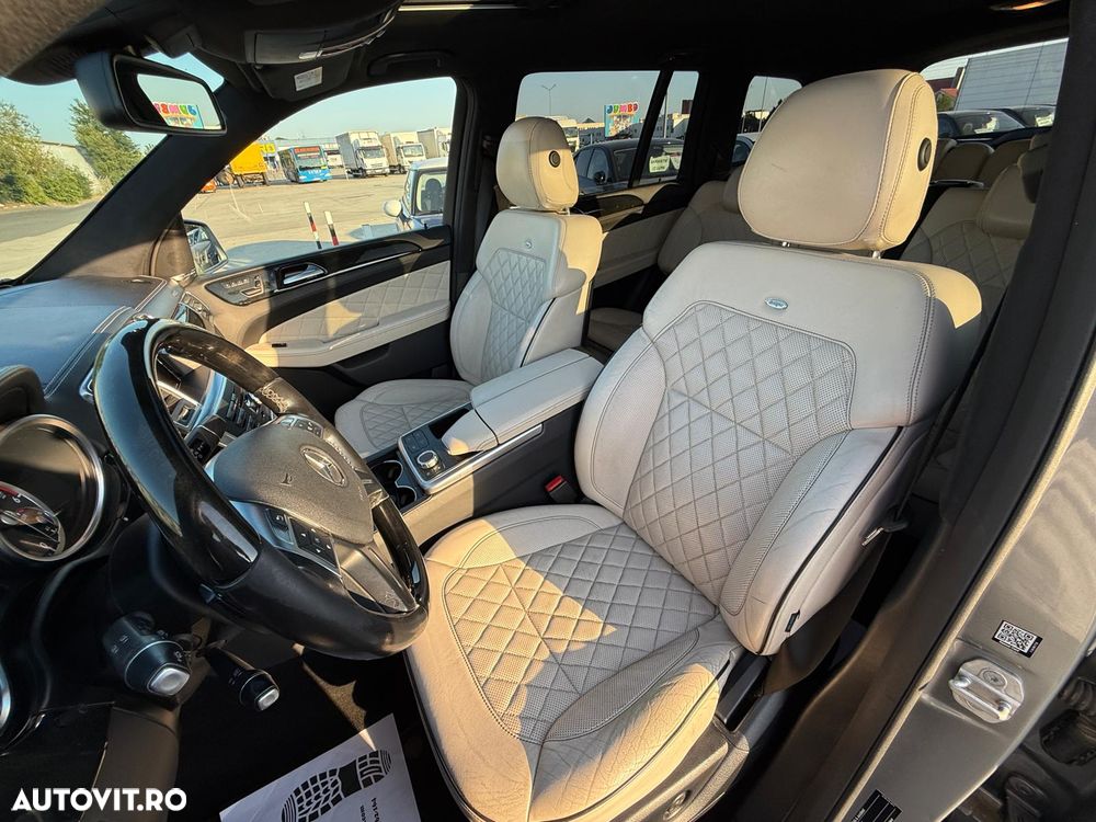 Mercedes-Benz GLS - 11