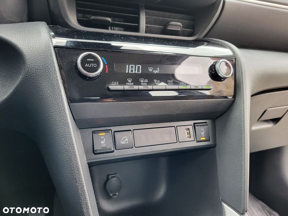 Toyota Yaris Cross Hybrid 1.5 Comfort 4x4 - 24