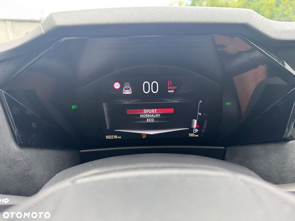 DS Automobiles DS 4 1.5 BlueHDi Performance Line + - 31