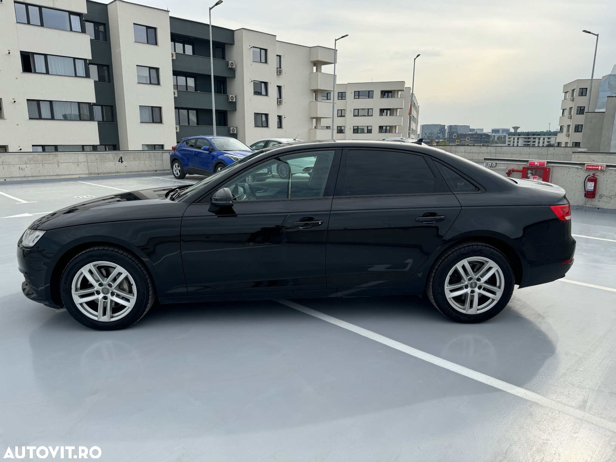 Audi A4 2.0 TDI quattro S tronic - 5