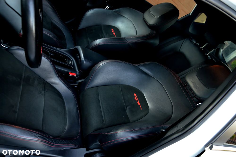 Kia Ceed 1.6 T-GDI GT-Challenge - 24