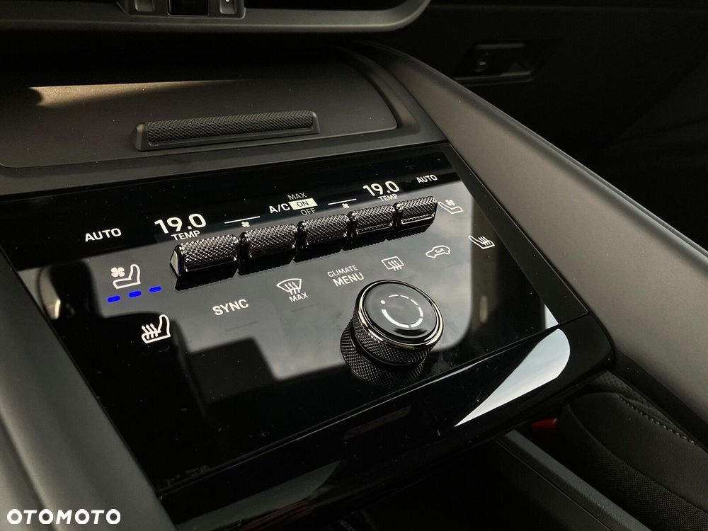 Porsche Macan - 28