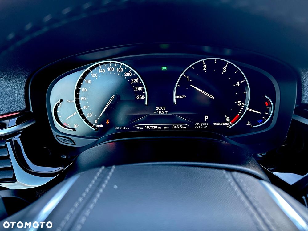 BMW Seria 5 520d Sport Line sport - 35