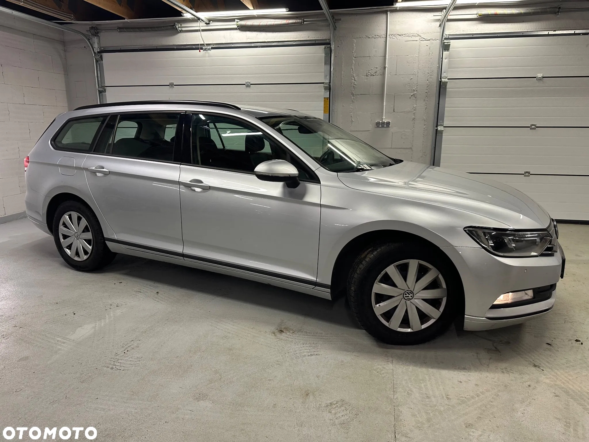 Volkswagen Passat 2.0 TDI SCR Comfortline - 3