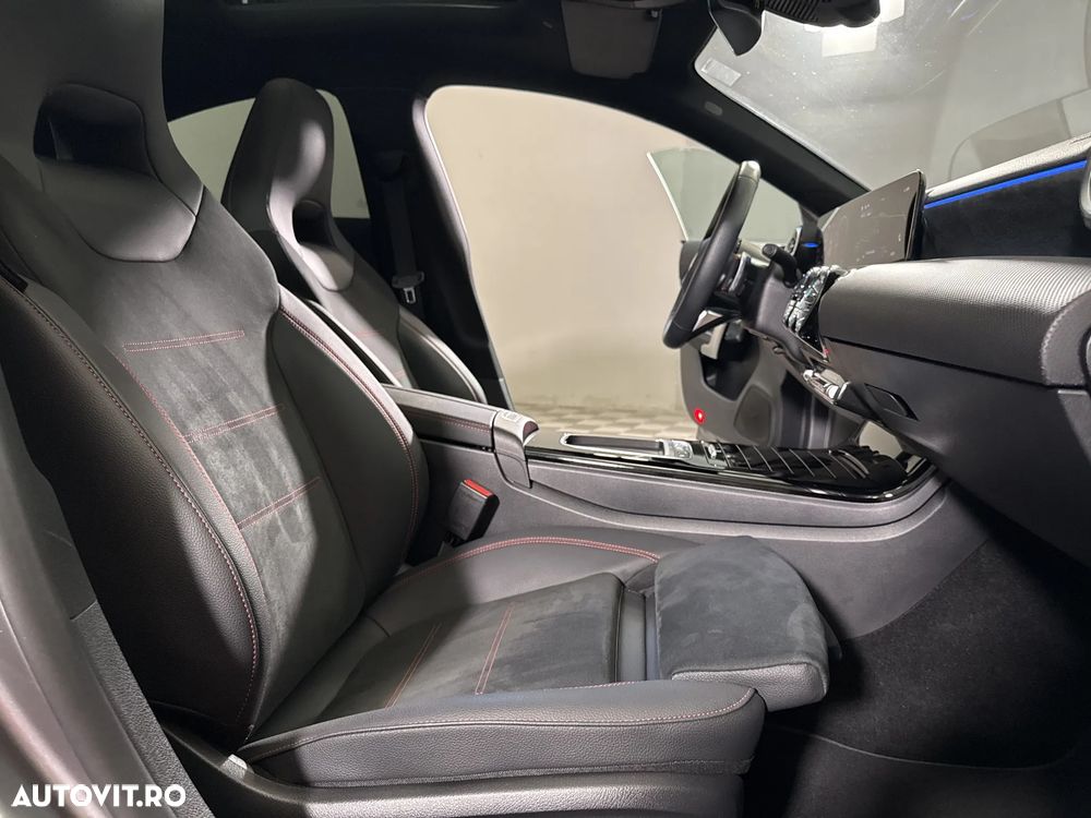 Mercedes-Benz CLA 220 - 12