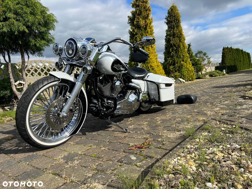 Harley-Davidson Touring Road King - 11