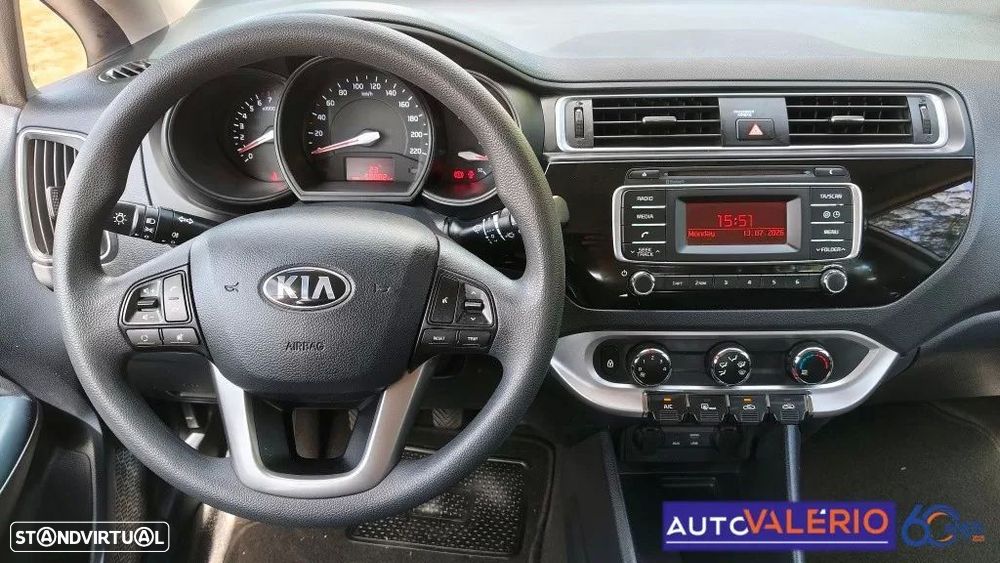 Kia Rio 1.2 CVVT EX — fotografia 13