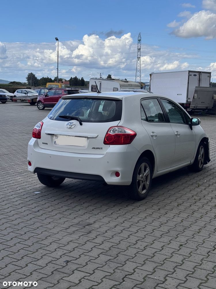 Toyota Auris 2.0 D-4D - 8