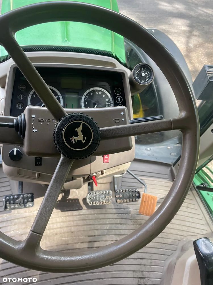 John Deere 6130M - 8