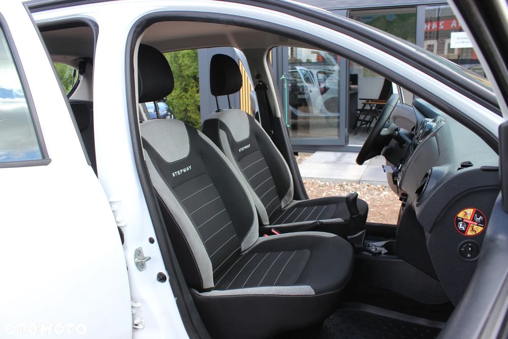 Dacia Sandero - 12