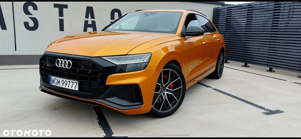 Audi SQ8 - 8