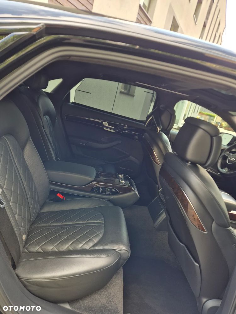 Audi A8 - 10