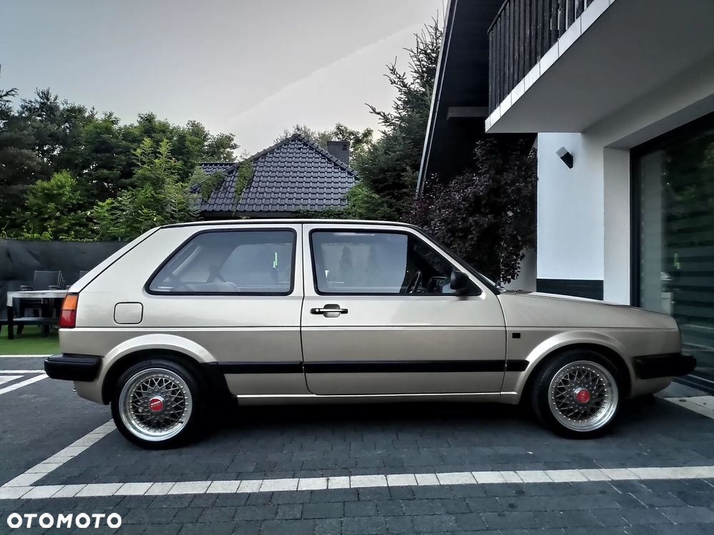 Volkswagen Golf - 9