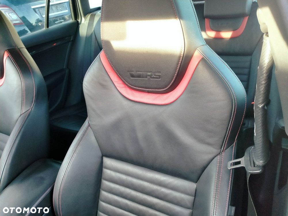 Skoda Octavia 2.0 TDI RS DSG - 21