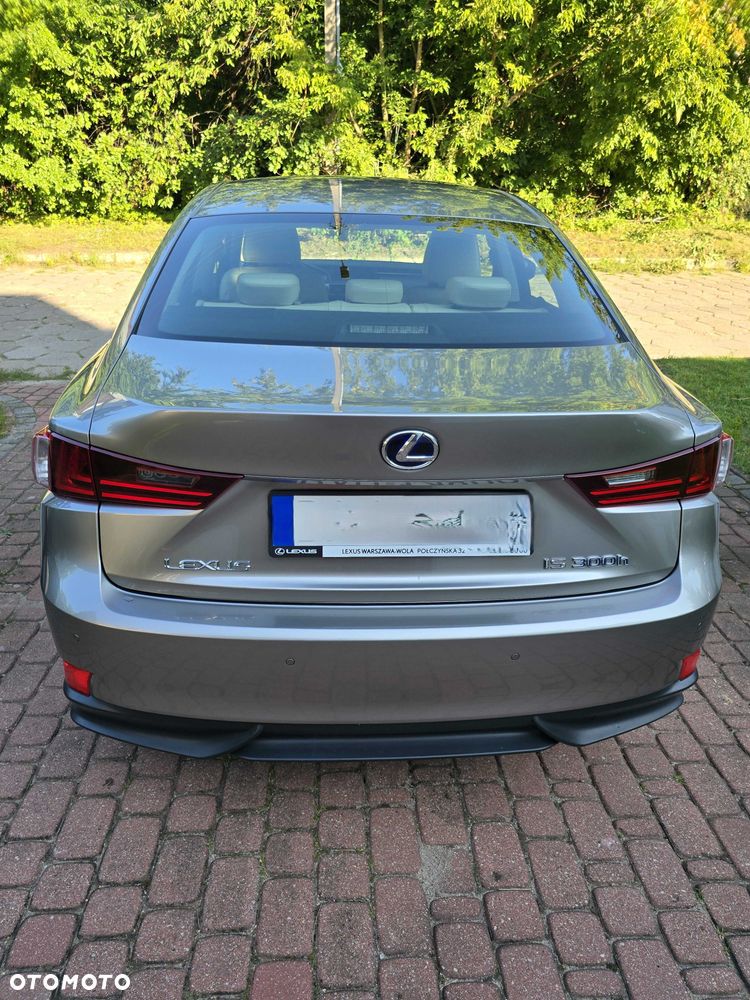 Lexus Inny - 2