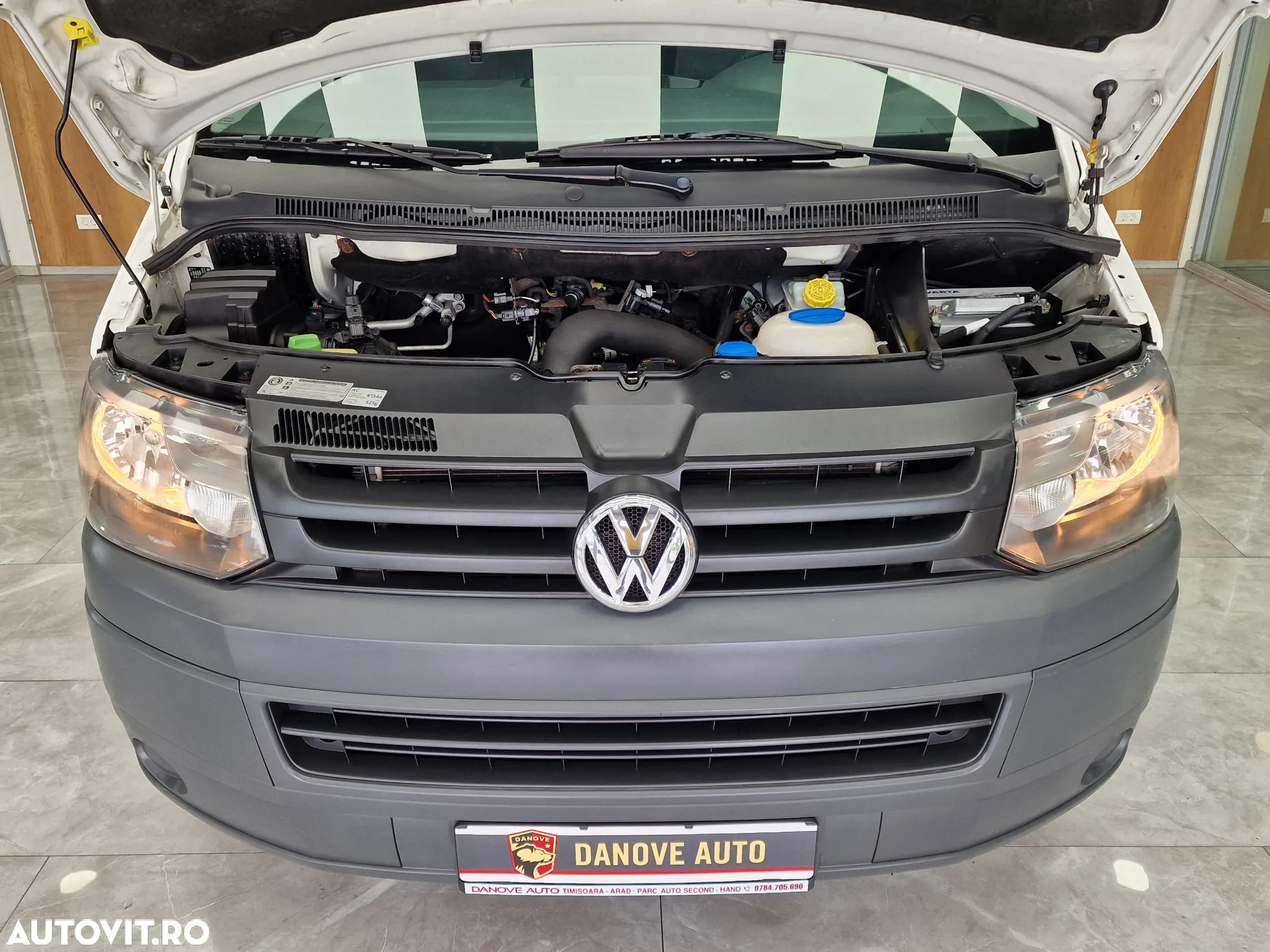 Volkswagen Transporter - 26