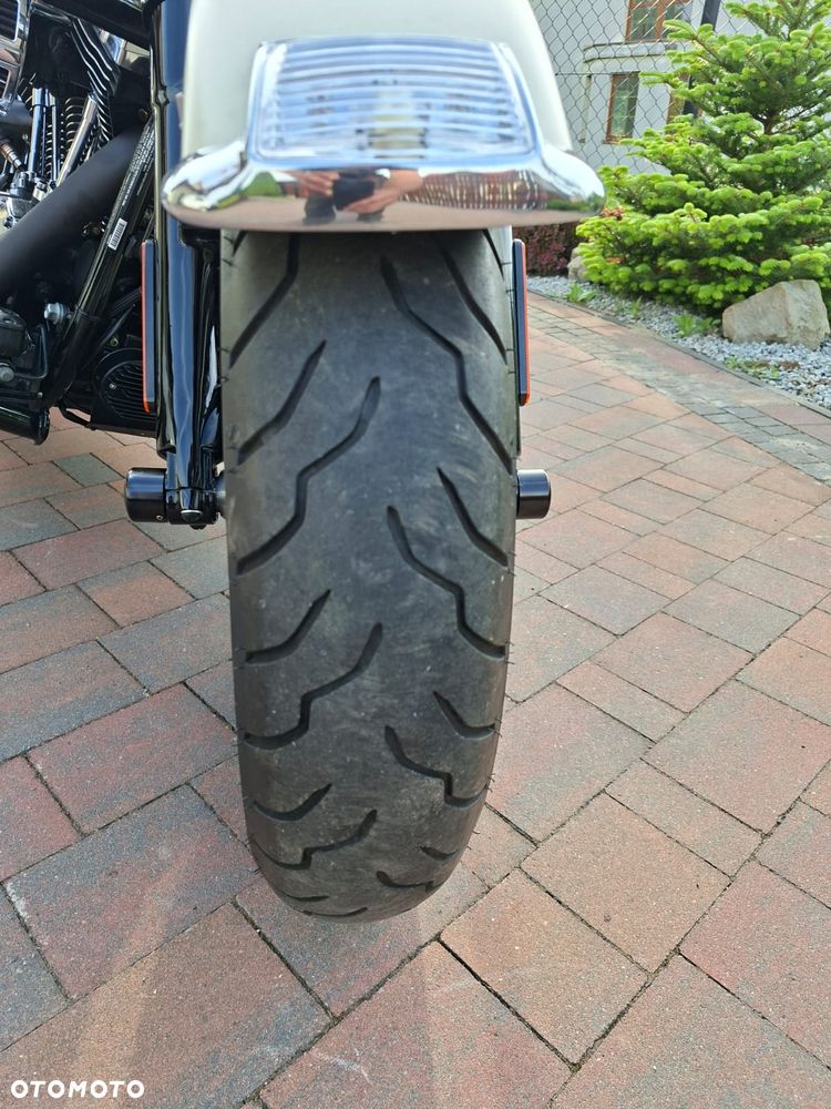 Harley-Davidson Softail Heritage Classic - 18