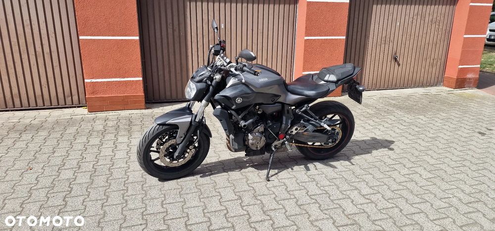 Yamaha MT - 2