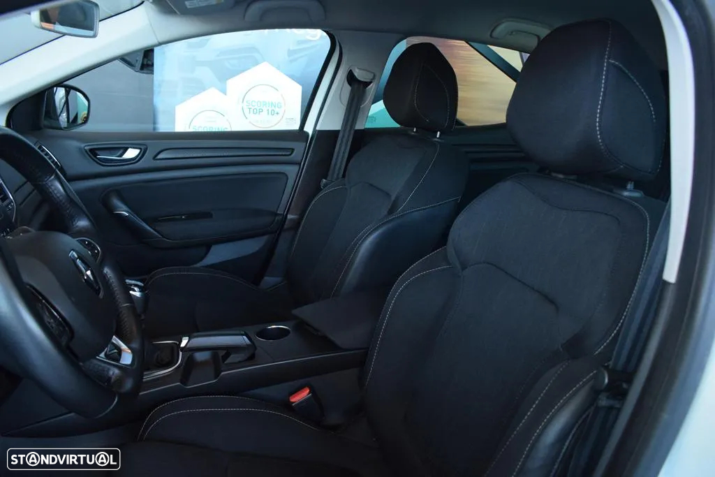 Renault Mégane 1.5 Blue dCi Limited - 9