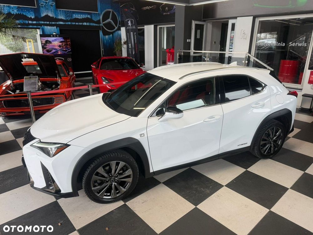 Lexus UX - 6