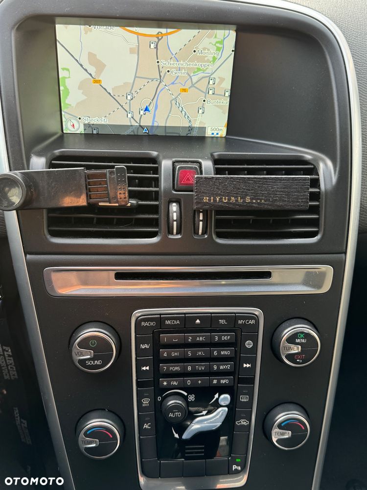 Volvo XC 60 D3 Geartronic Summum - 6