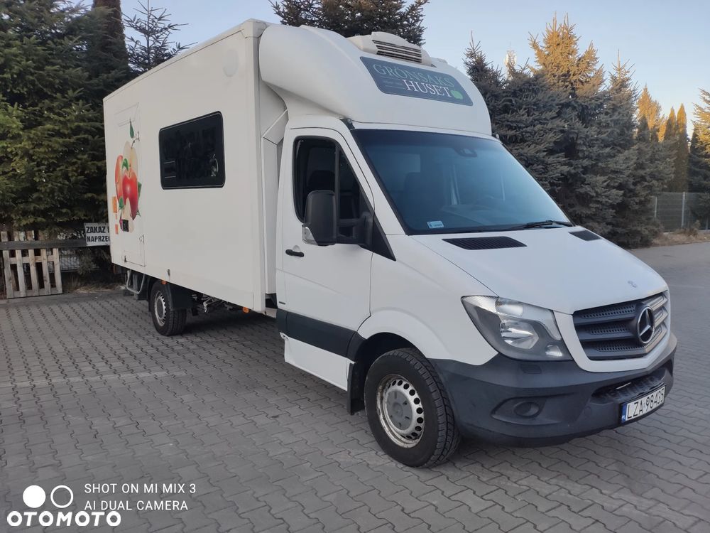 Mercedes-Benz Sprinter 319 - 1