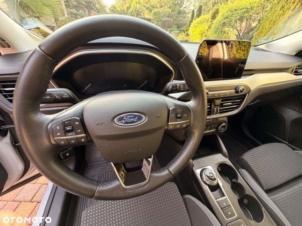 Ford Focus - 26