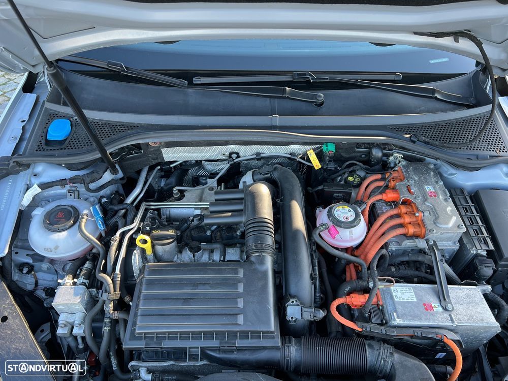 VW Passat Variant 1.4 TSI Plug-In-Hybrid DSG GTE - 36