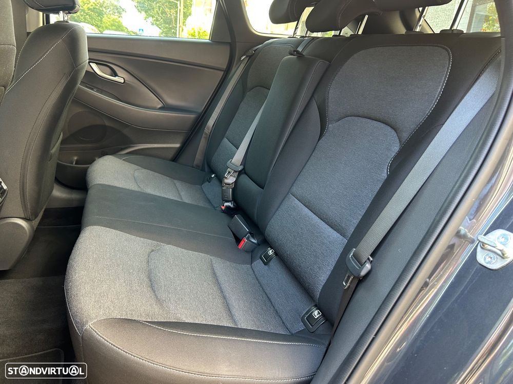 Hyundai i30 CW - 8