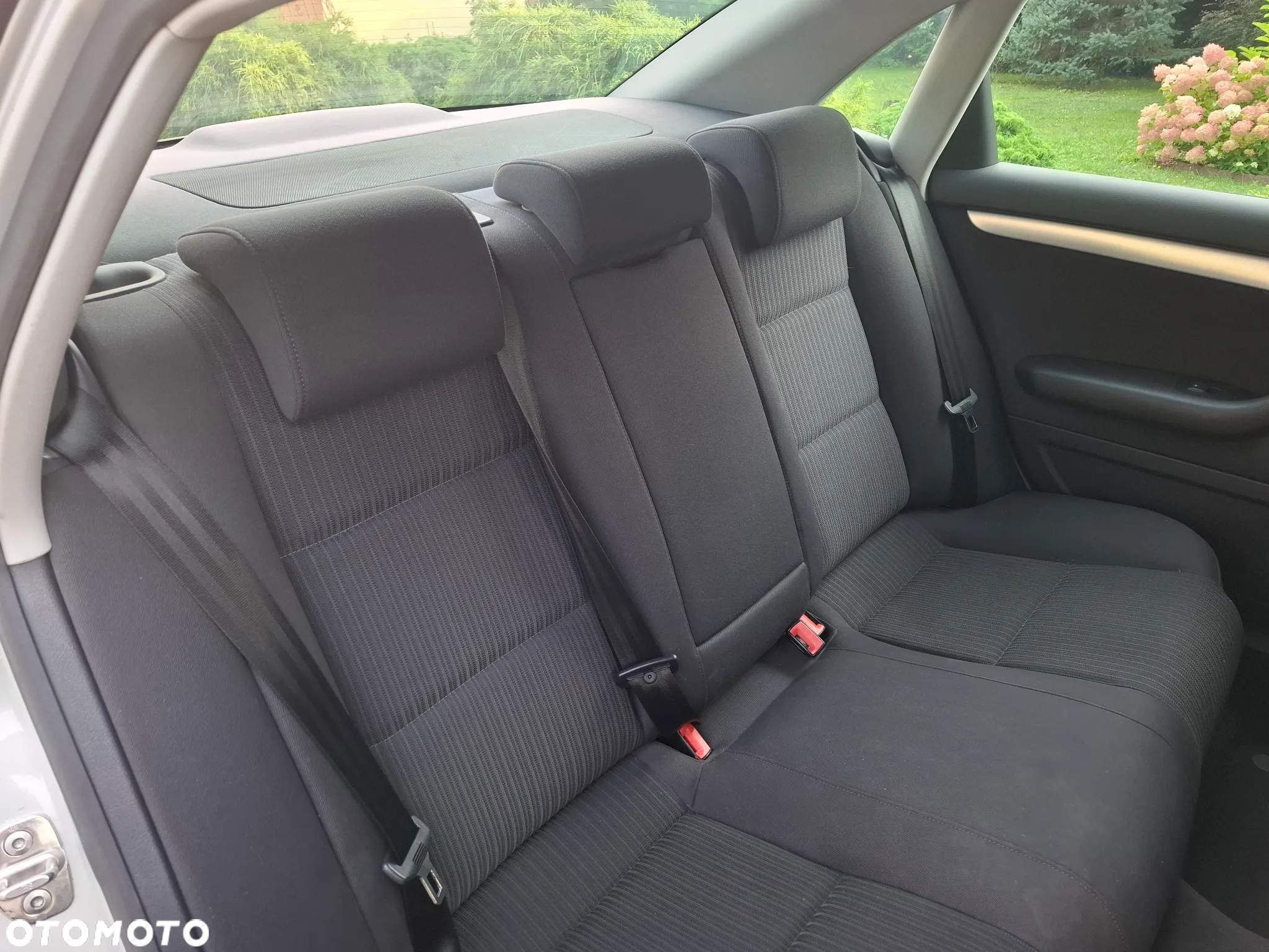Audi A4 ver-1-9-tdi - 16