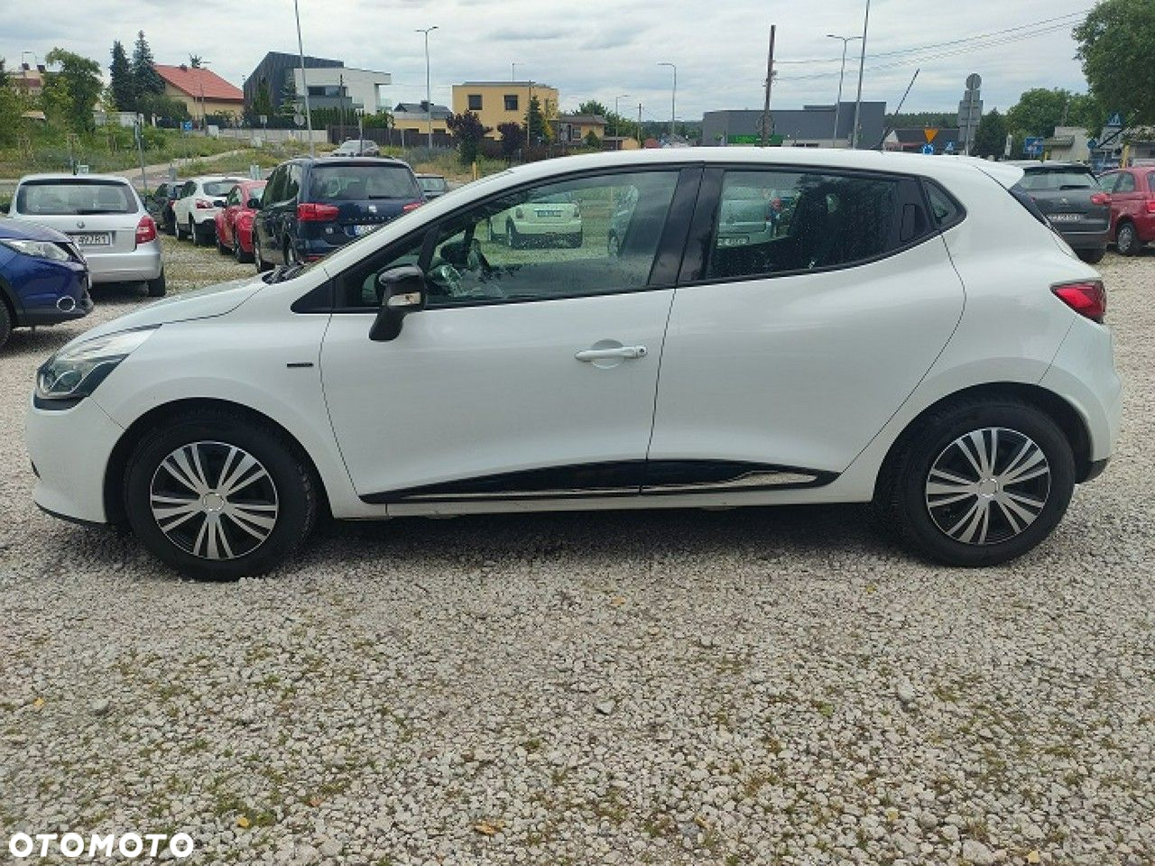 Renault Clio - 11