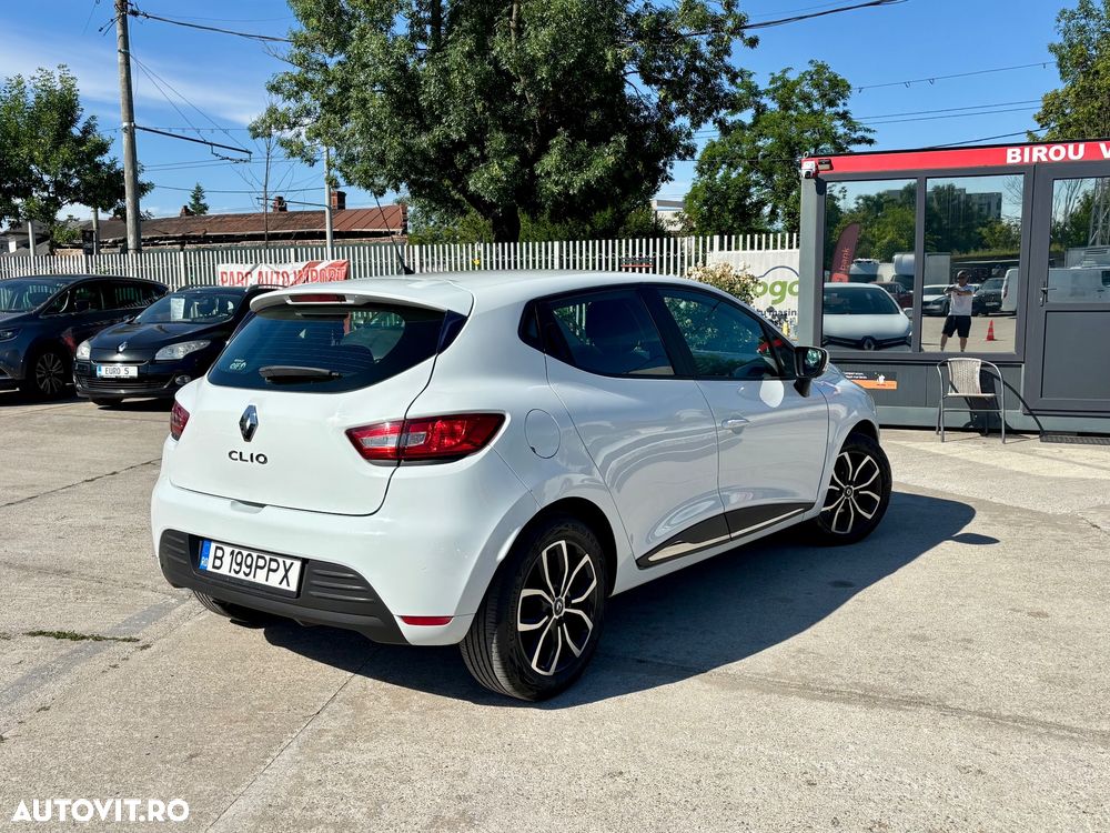 Renault Clio - 2